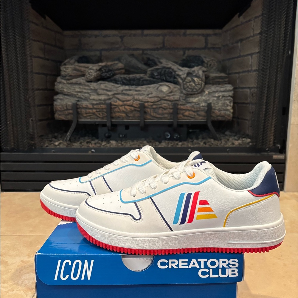 Aldi Gear 2025 Ladies Sneakers Sz 8